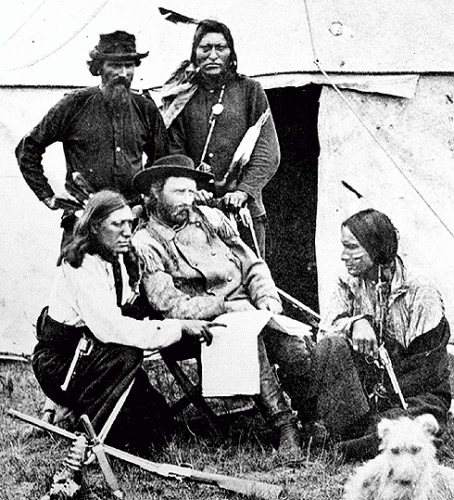 “A fine day today, boys, innit? Let’s go and waste that Crazy Horse dude.” General Custer and his Indian scouts, shortly before everything goes decidedly pear-shaped. Photo via heise.de