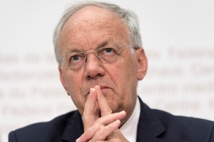 Switzerland still competitive despite US tax reforms, says economics minister