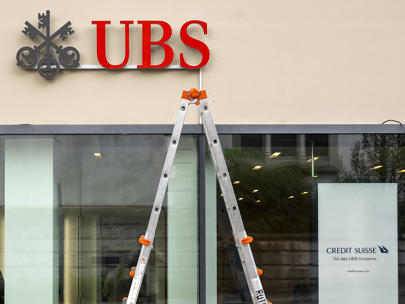 UBS posts billions in profit and presses ahead with Credit Suisse integration