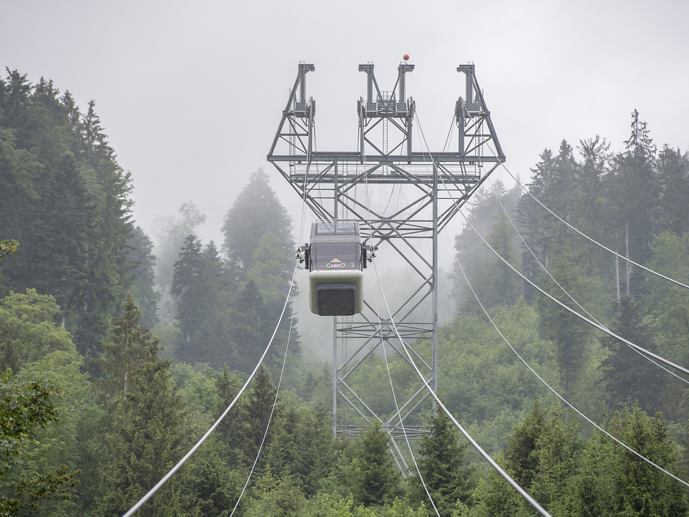 Lausanne public transport to go all-electric by 2030