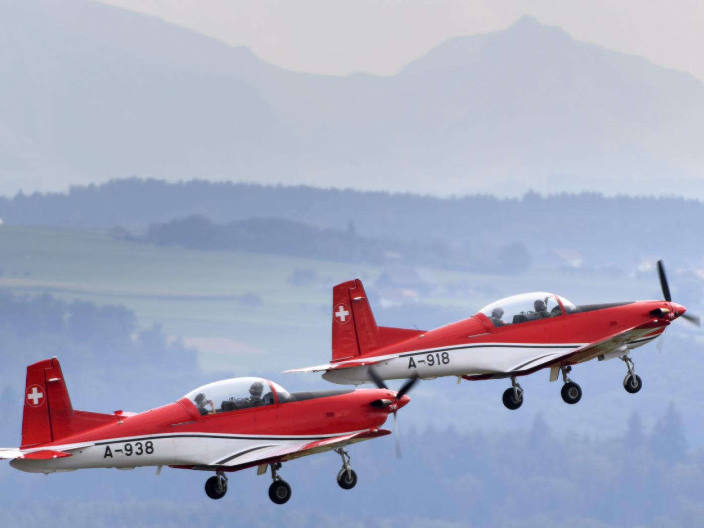 Pilatus sees sales and order intake surge in 2024