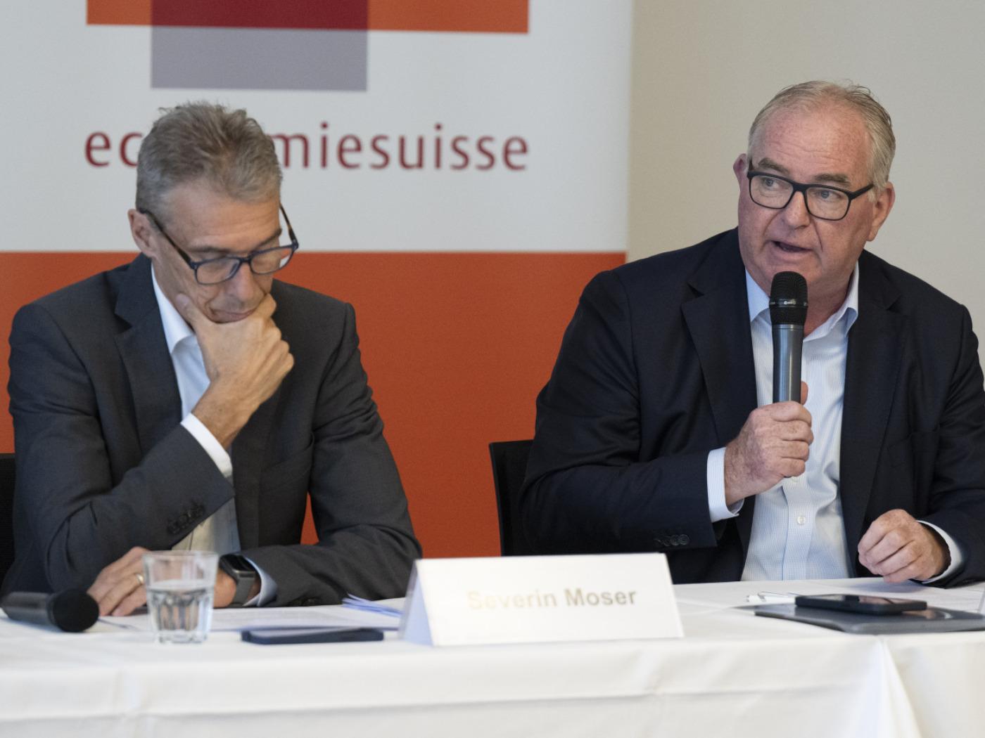 Swiss business backs multi-billion franc state savings plan